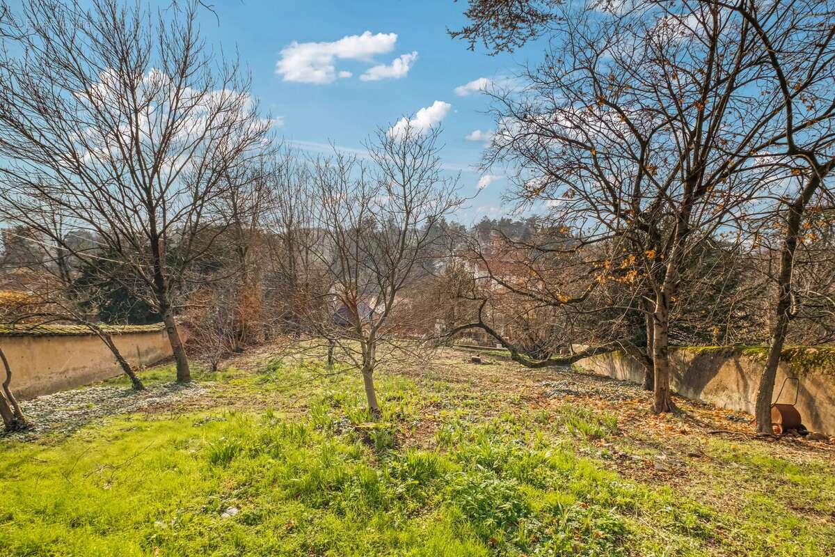 Maison de 260m2 - 1000m2 de terrain - Stationnement - photo 22