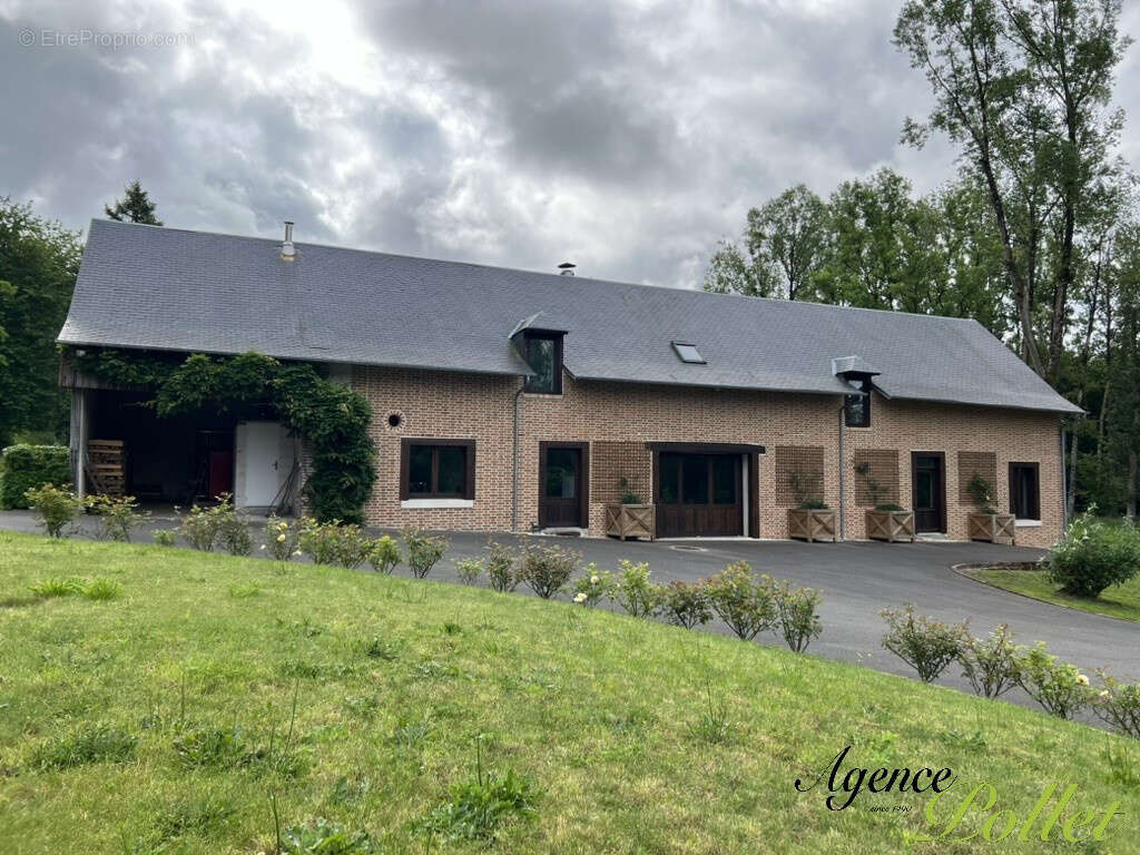 Maison à NEUVY-SUR-BARANGEON