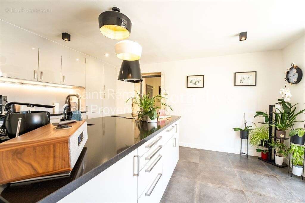 Maison à SAINT-ETIENNE-DU-GRES