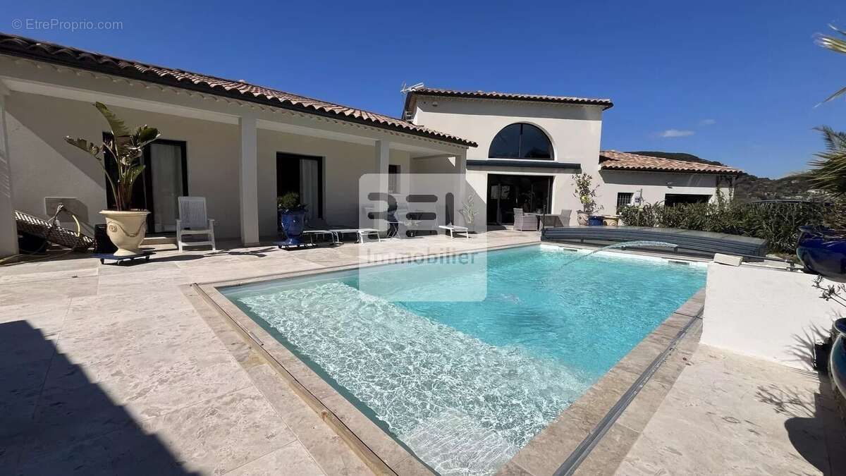 Maison à GOUDARGUES