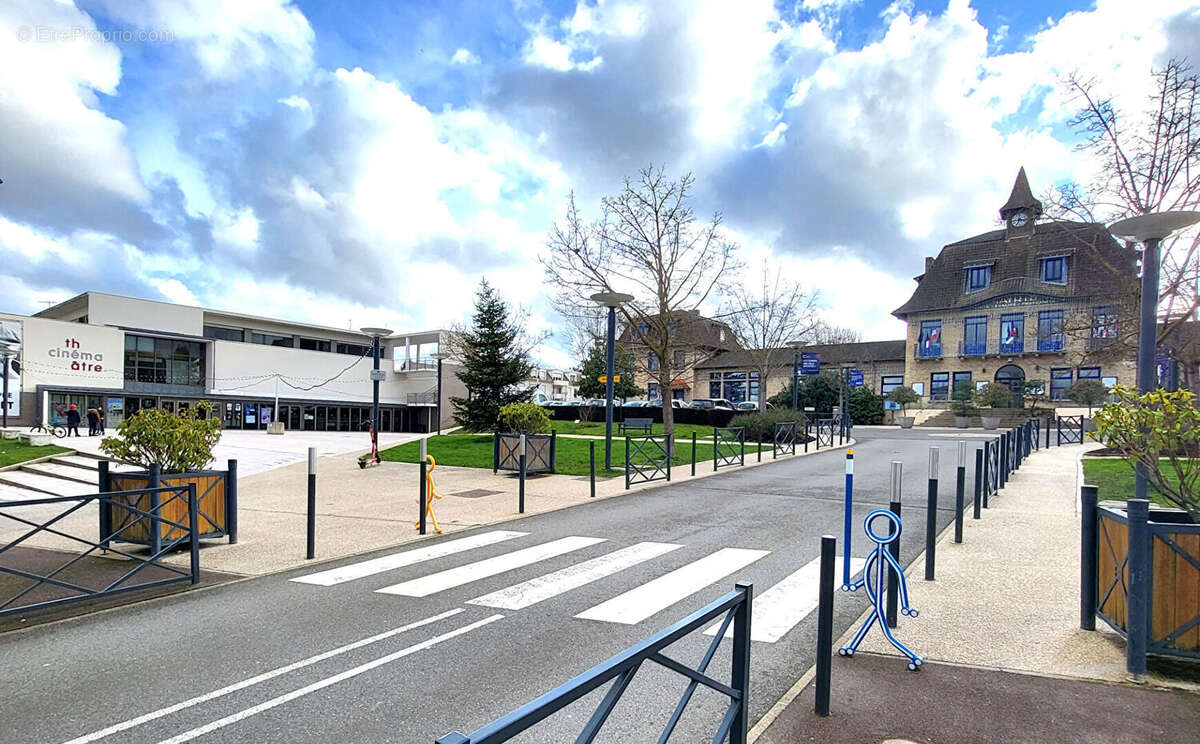 Appartement à LES CLAYES-SOUS-BOIS