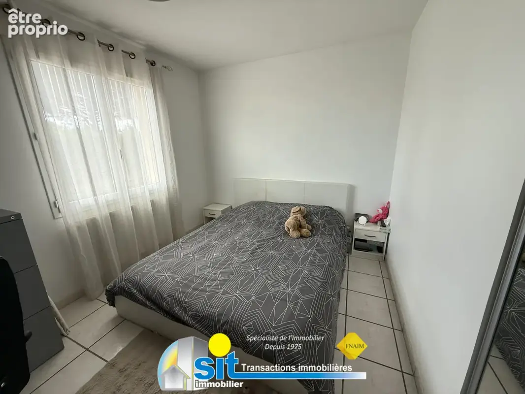 Villa100m2 habitables avec piscine - CHONAS L'AMBALLAN - photo 11