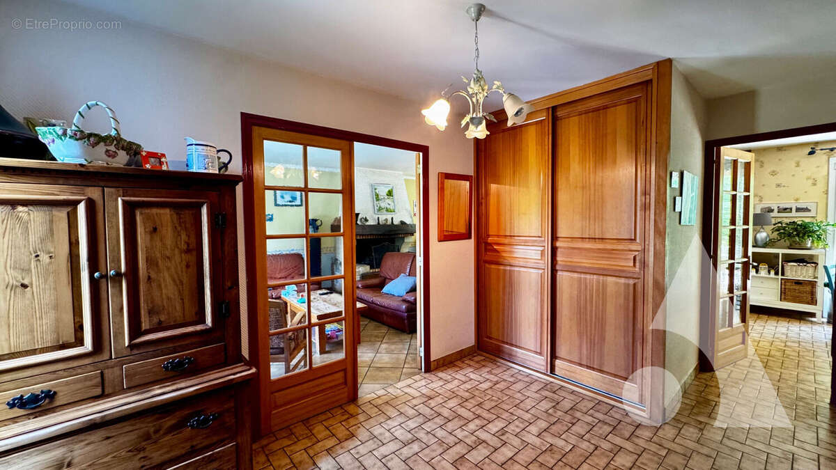 Maison Betz 7 pièce(s) 160 m2 - photo 4