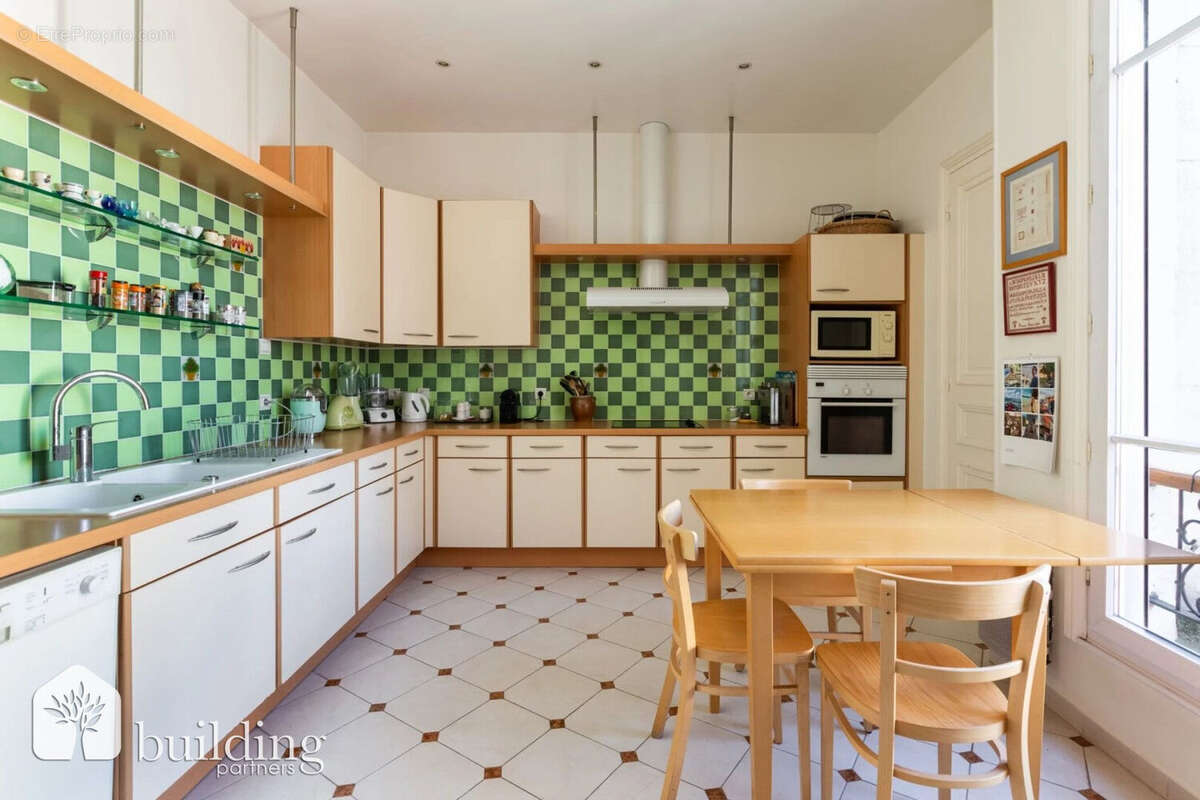 Pereire Paris 17ème - Appartement 7 pièces 220 m² avec 18,76 m² de balcon - photo 6