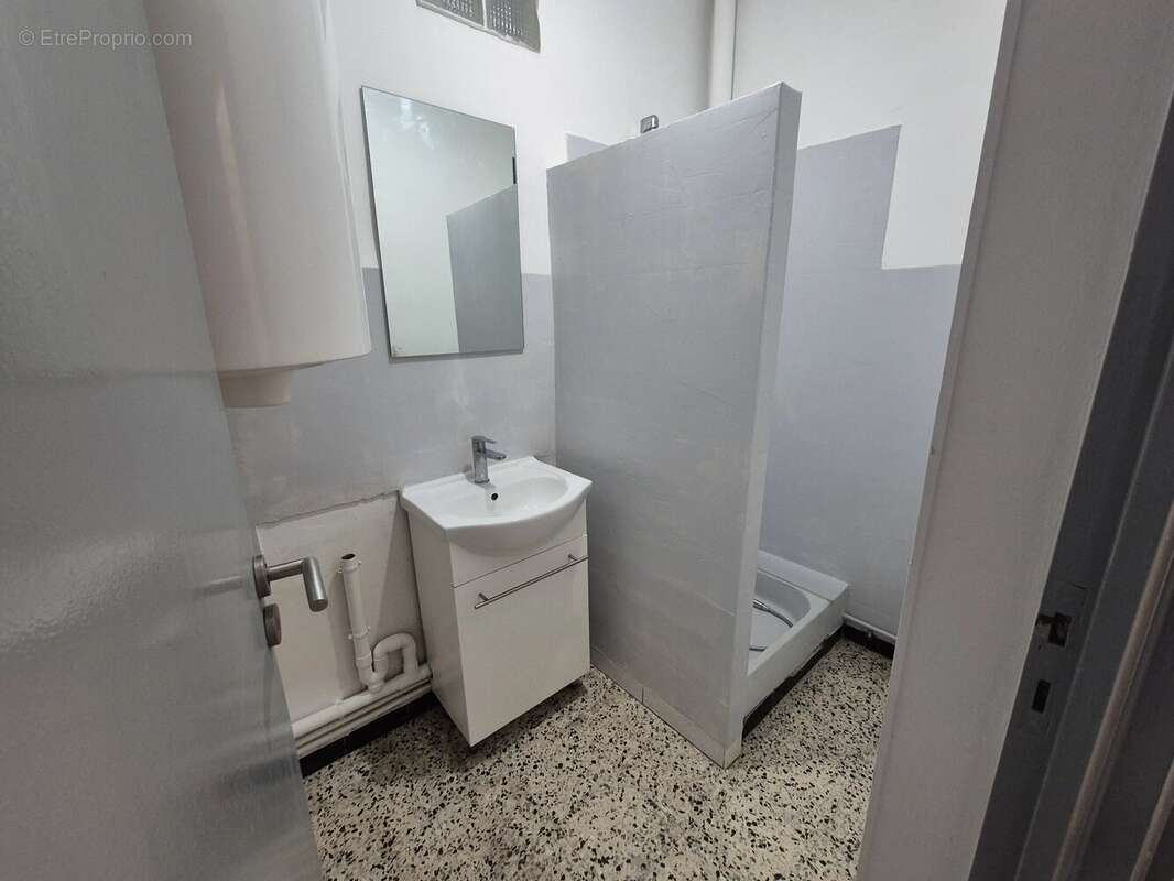 Appartement à COURTHEZON