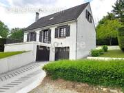 Maison à CLAYE-SOUILLY