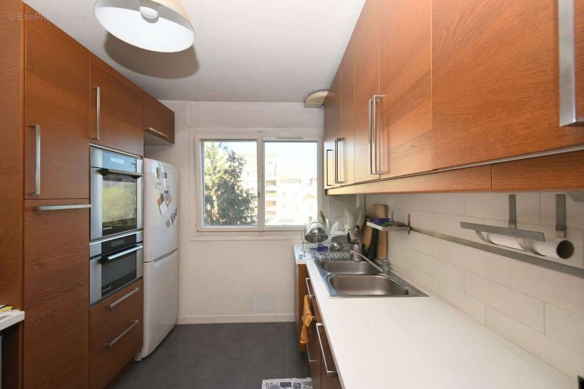 Appartement à ASNIERES-SUR-SEINE