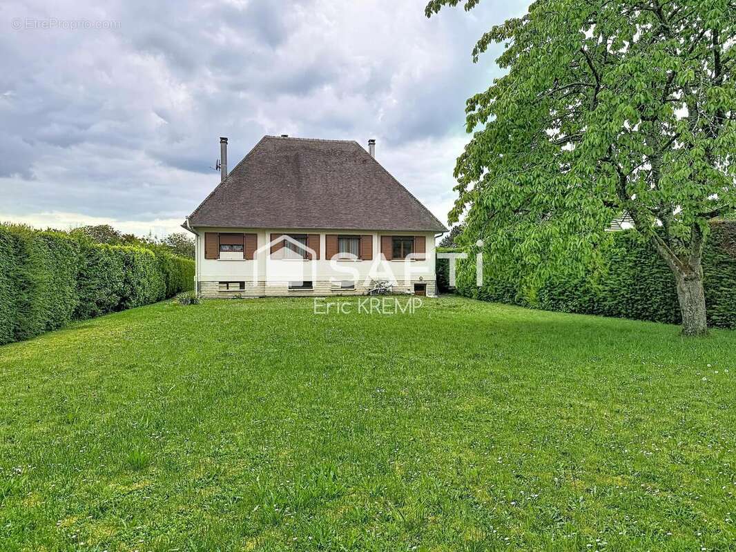 Maison 194 m² à Villers-Saint-Frambourg  - photo 2
