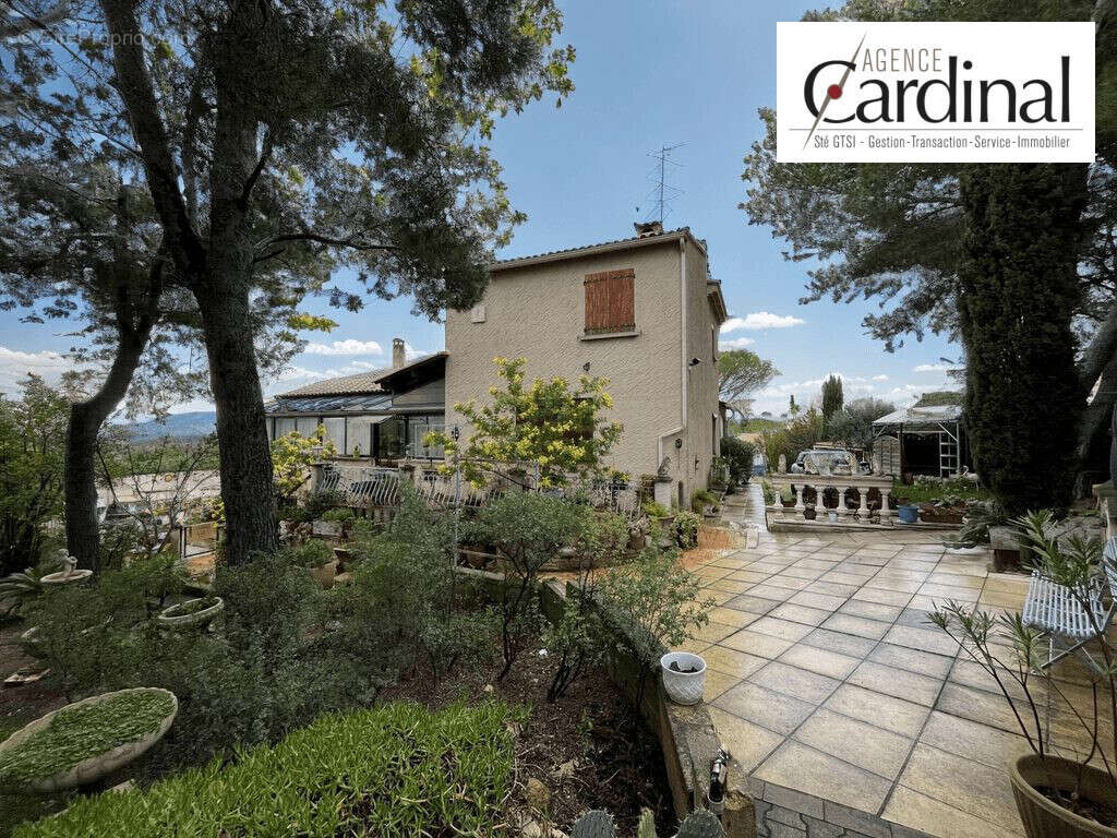 Maison à LANCON-PROVENCE