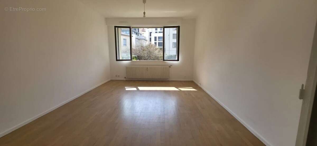 Appartement à LYON-6E
