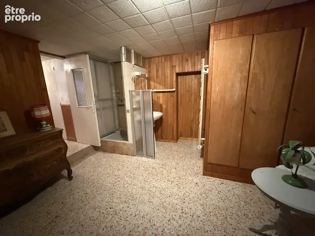 Maison avec vue dégagée et nombreuses dépendances - photo 24