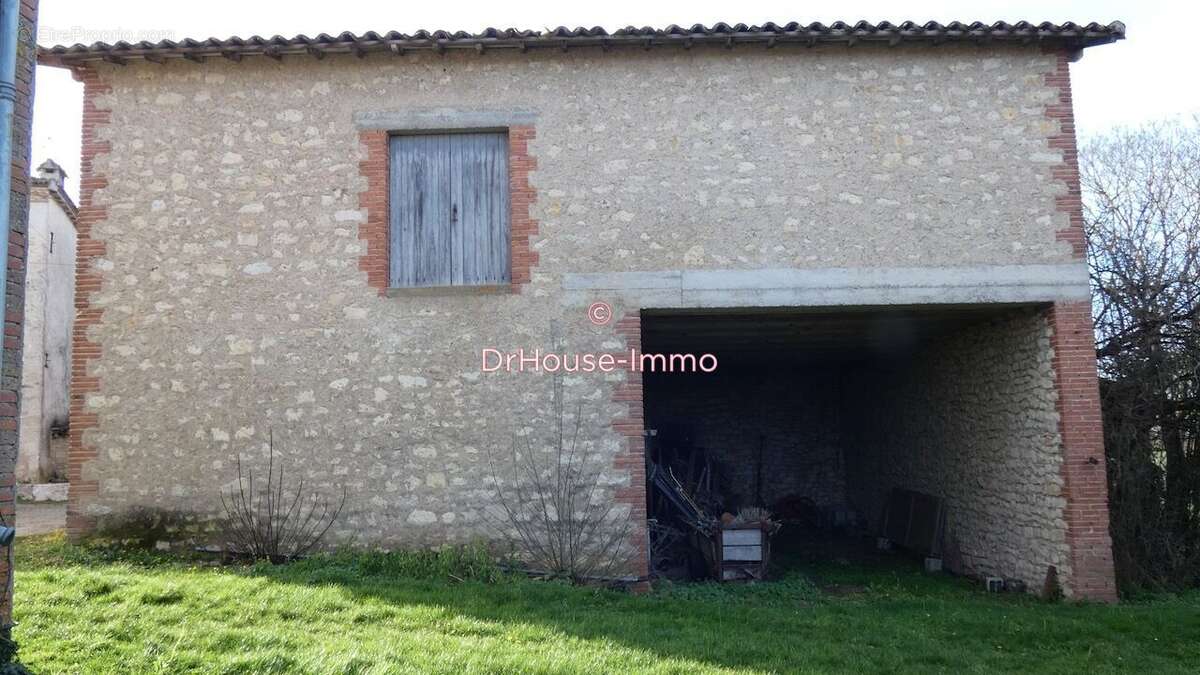 Maison à CAHUZAC-SUR-VERE