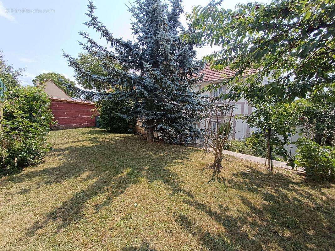 Maison à HARDRICOURT