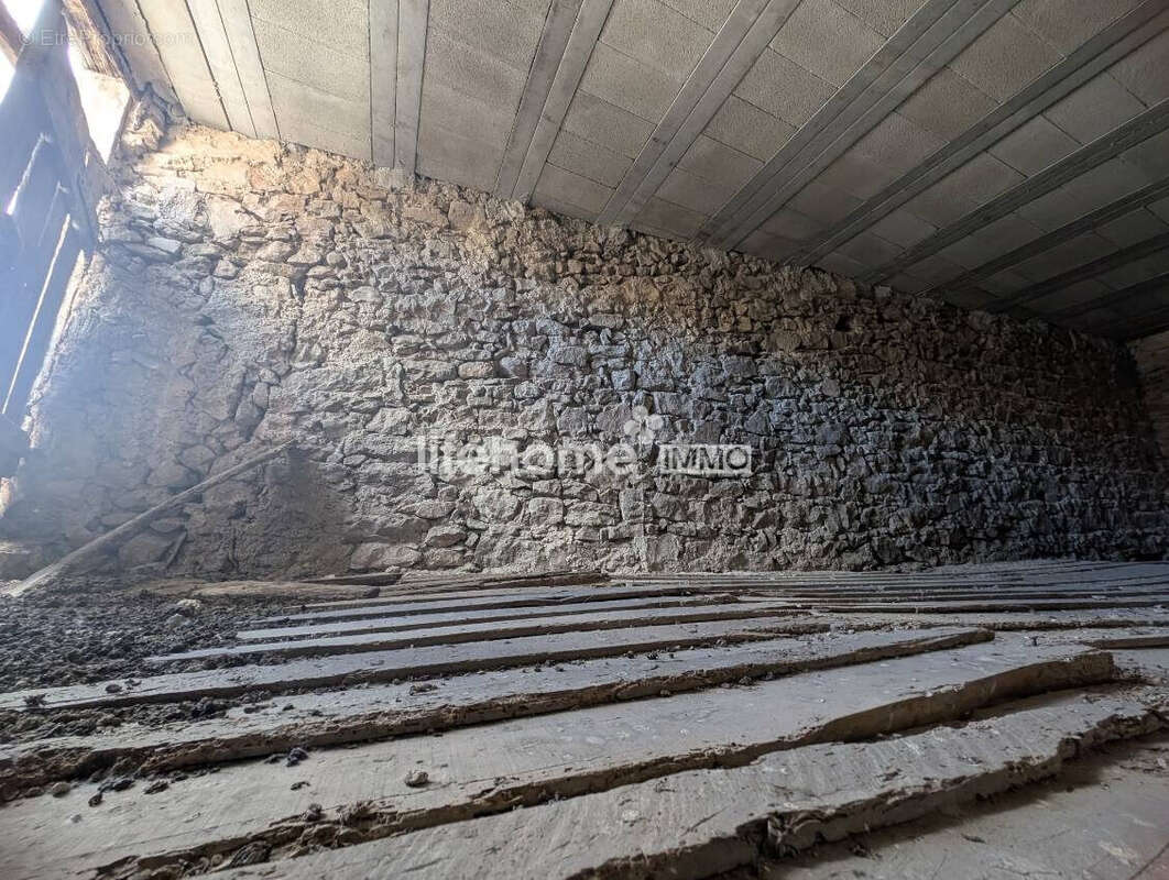 Parking à CABASSE