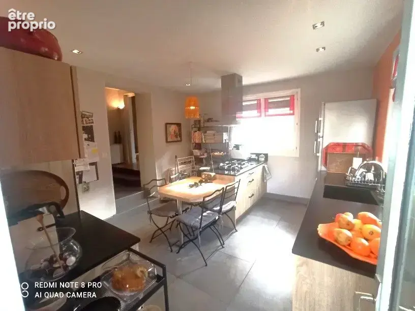 Maison 198 m² à Saint-Etienne  - photo 3