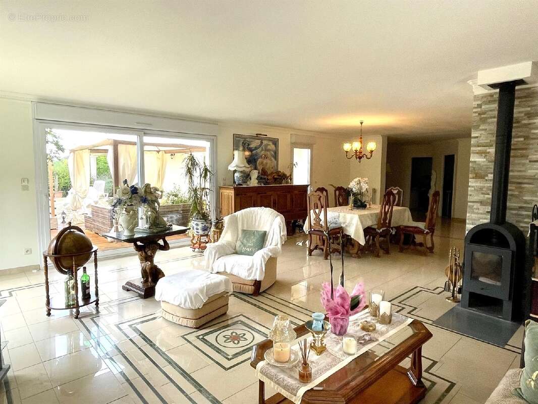 Maison à MILLY-LA-FORET