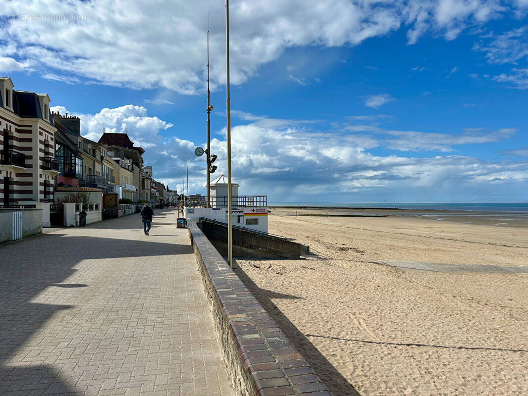 Maison à SAINT-AUBIN-SUR-MER