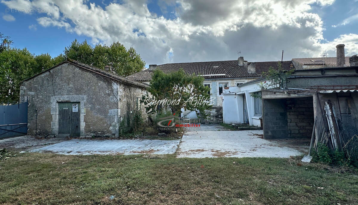 Charmante maison de village avec grand jardin et opportunité d'investissement locatif - photo 4