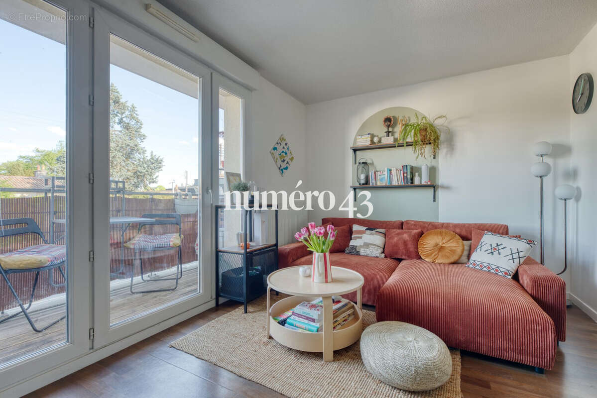 Appartement à VILLENAVE-D'ORNON
