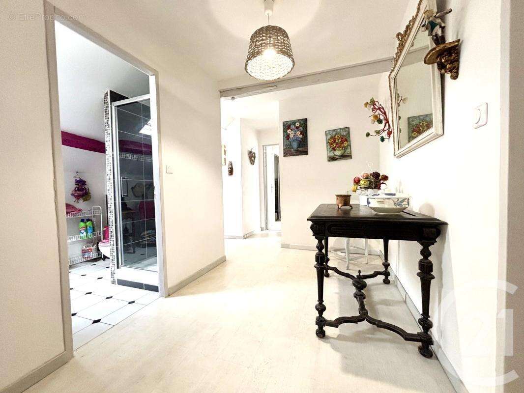 Maison à LA CROISILLE-SUR-BRIANCE