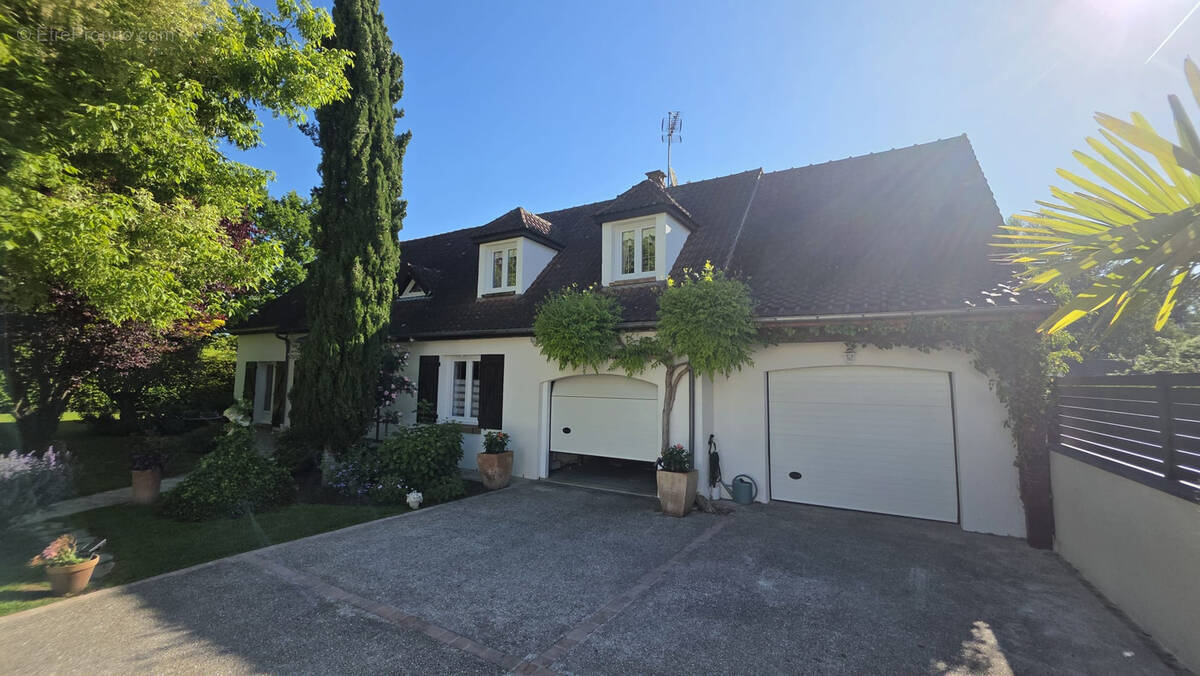 Maison à GRESSY