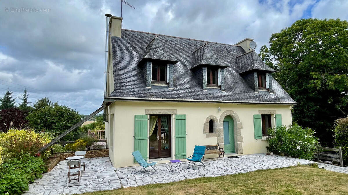 Maison à ERGUE-GABERIC