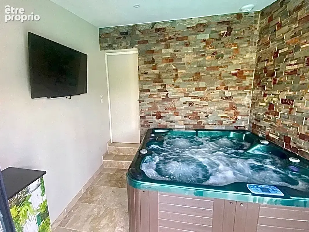 Maison 4 pièces 127 m² à vendre à Montpezat (30730) - photo 3