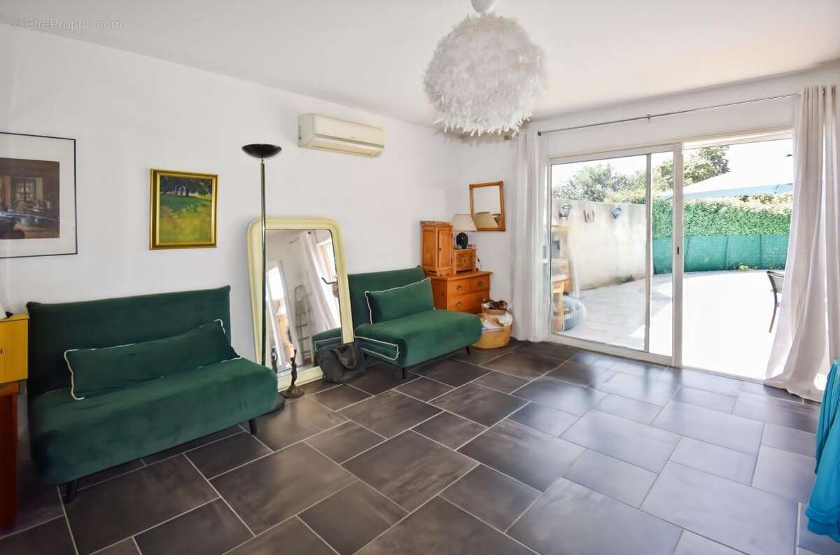 Uzès: Maison 5 ch avec piscine - photo 10