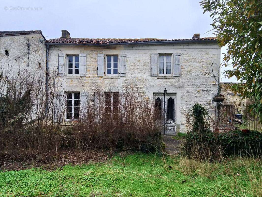 Maison à NERCILLAC