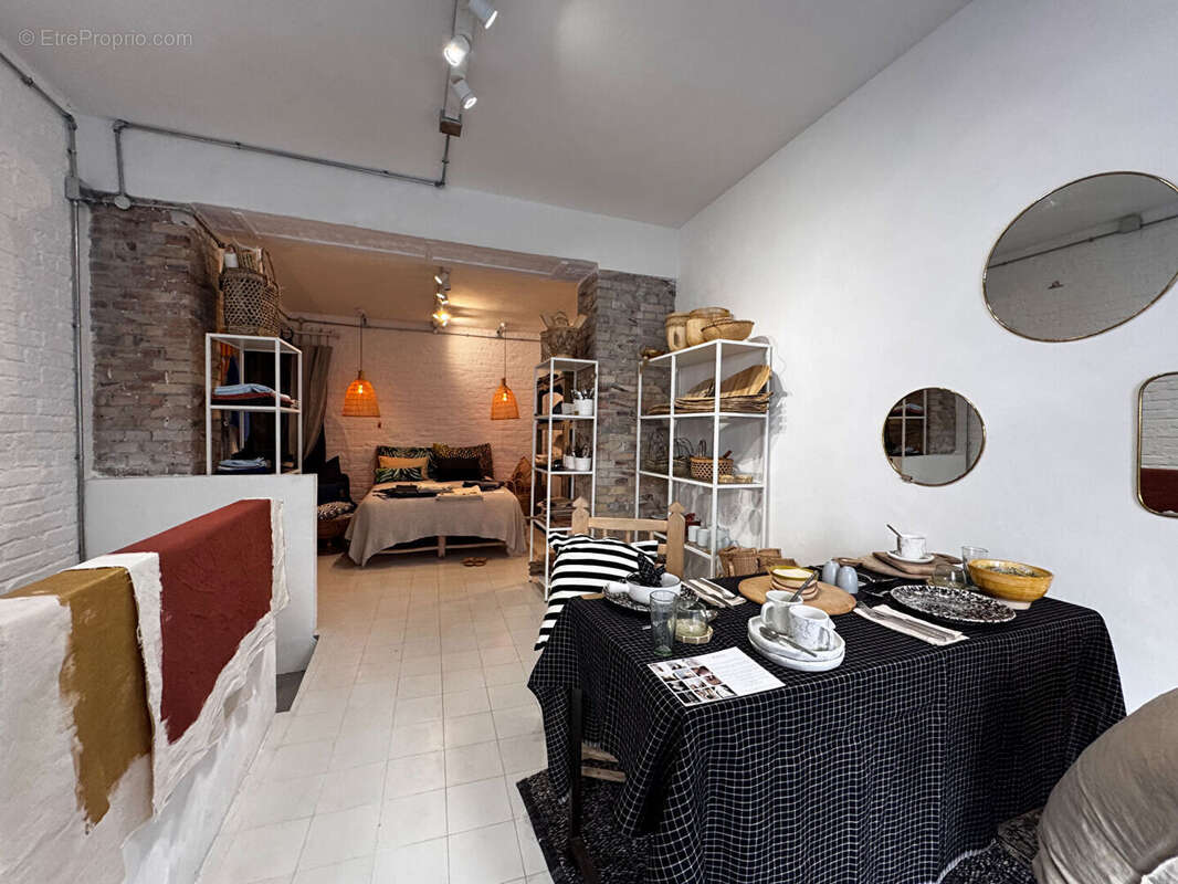 Commerce à PARIS-19E