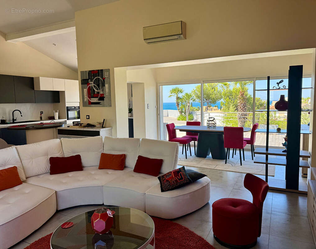 Maison à SAUSSET-LES-PINS