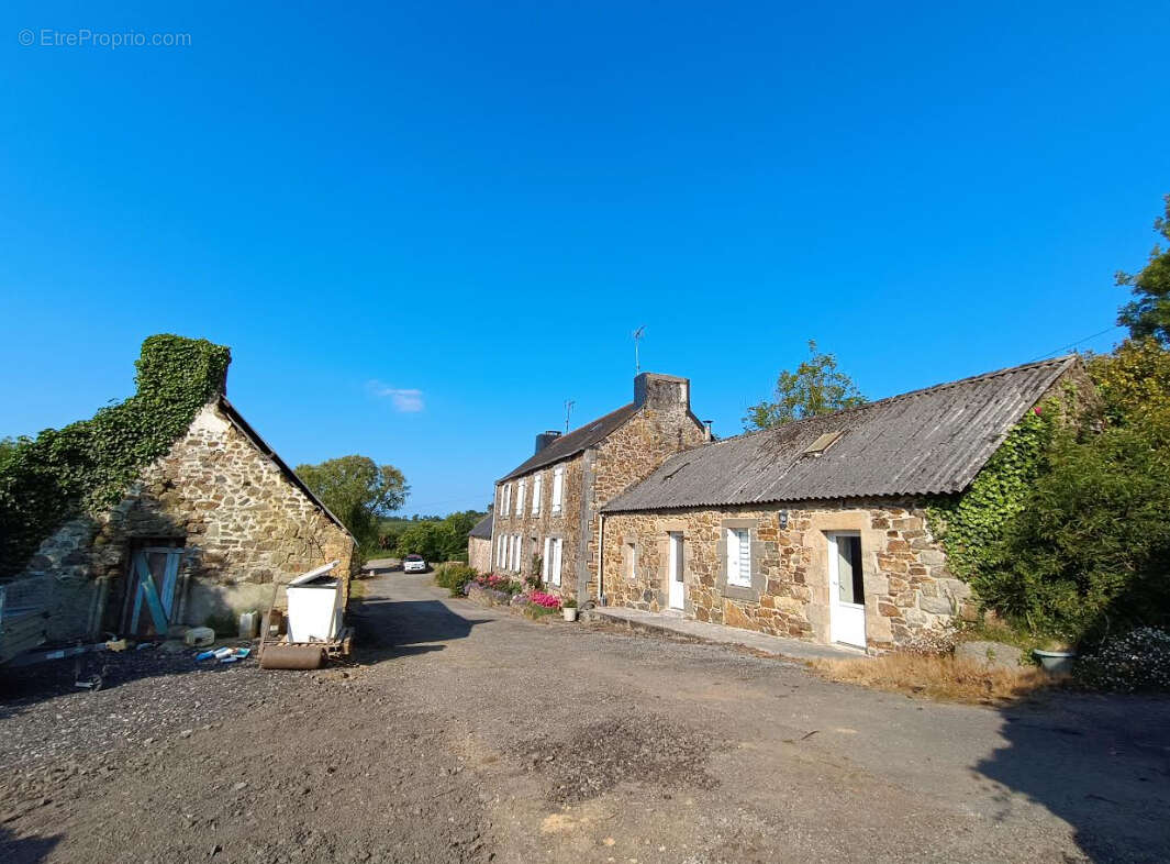 Maison à ARGOL