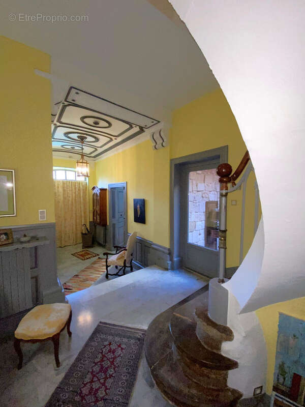 Maison à SAINT-GILLES