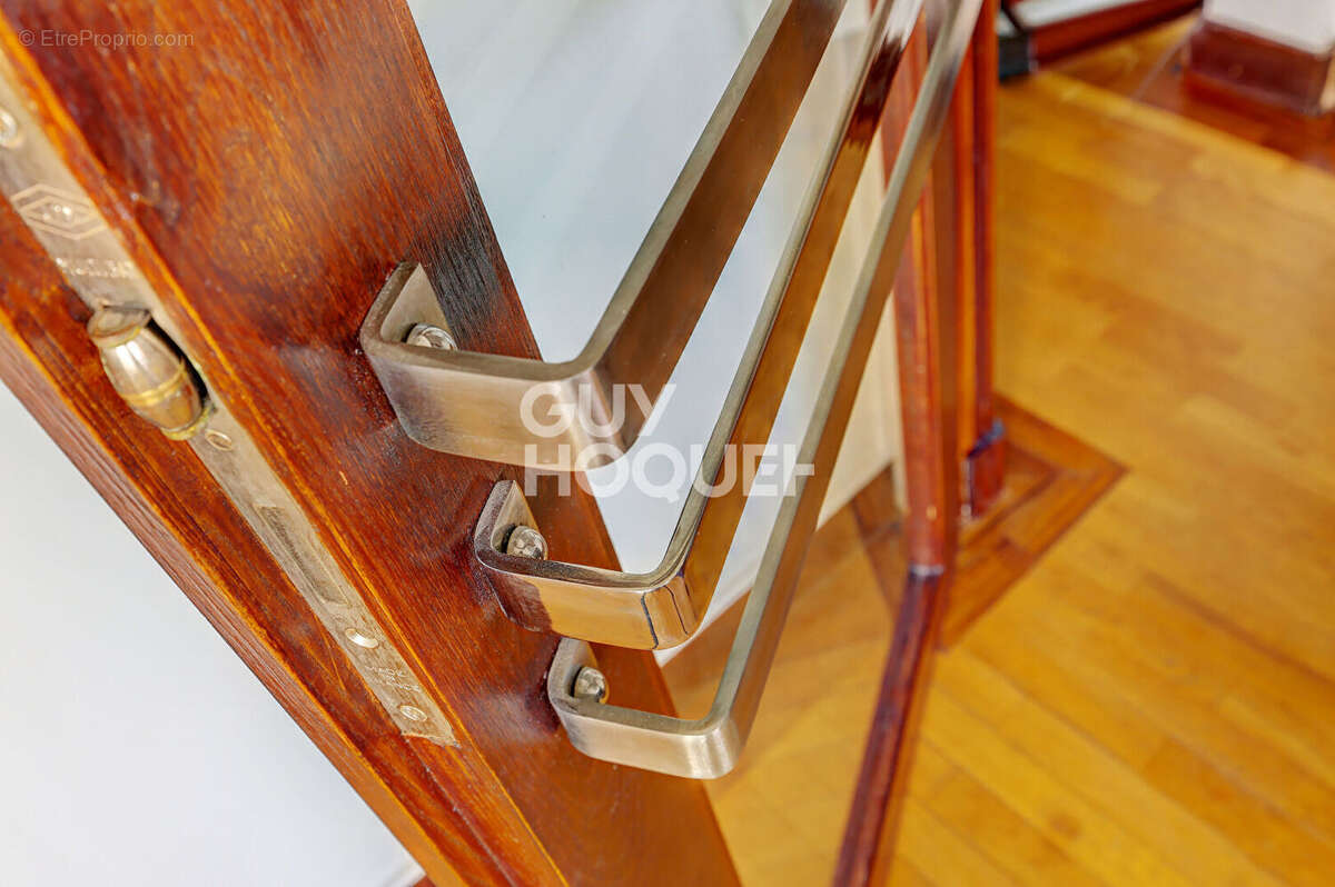 Appartement à COURBEVOIE