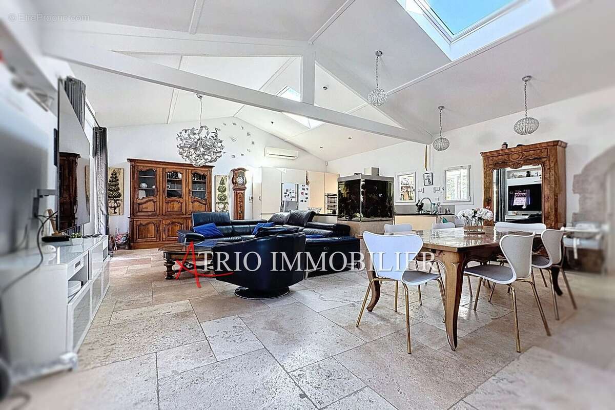 Maison à CAGNES-SUR-MER