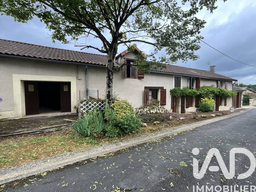 Photo 1 - Maison à VIVONNE