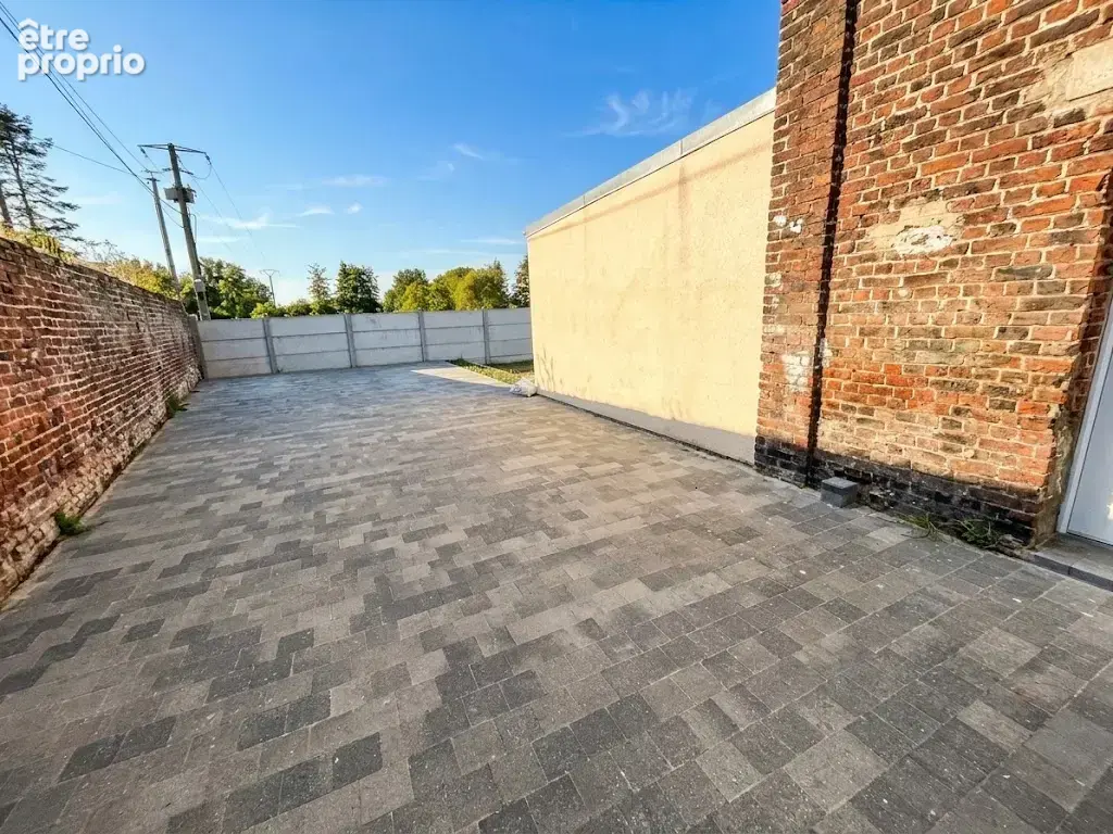 Maison de campagne semi individuelle développant 120m2 et bâtie sur 240m2 de parcelle ! - photo 17