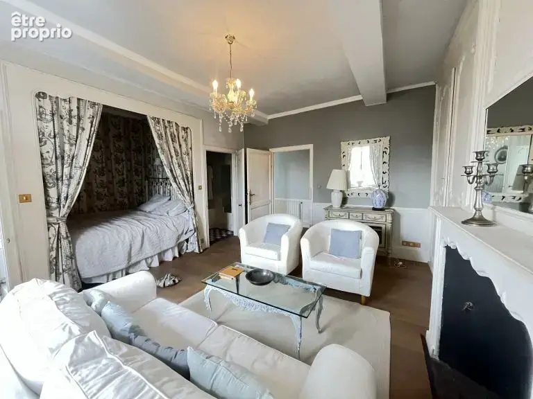 superbe Maison de maitre 5ch 4 sdb + 2 gites sur 10 000m2 - photo 16