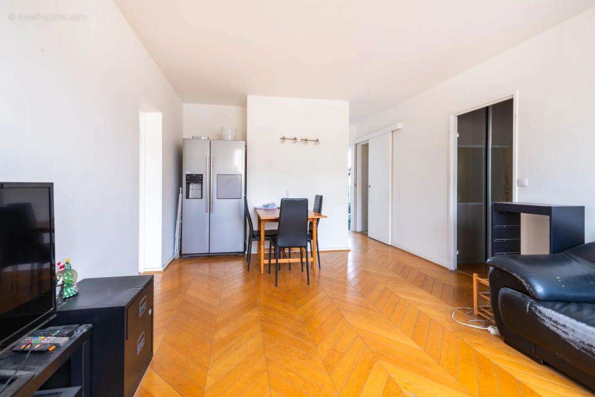 Appartement à COLOMBES