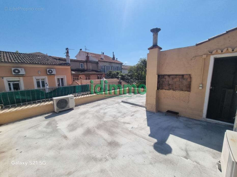 Rare Draguignan belle maison de ville F3/4 107m2 terrasse véranda 2 garages caves 267000€ dpe d - photo 2