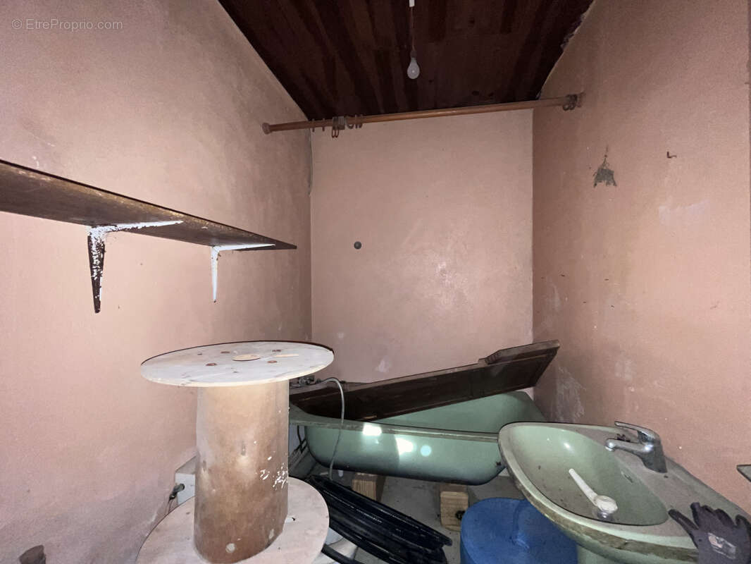 Maison à SAINT-SIGISMOND-DE-CLERMONT