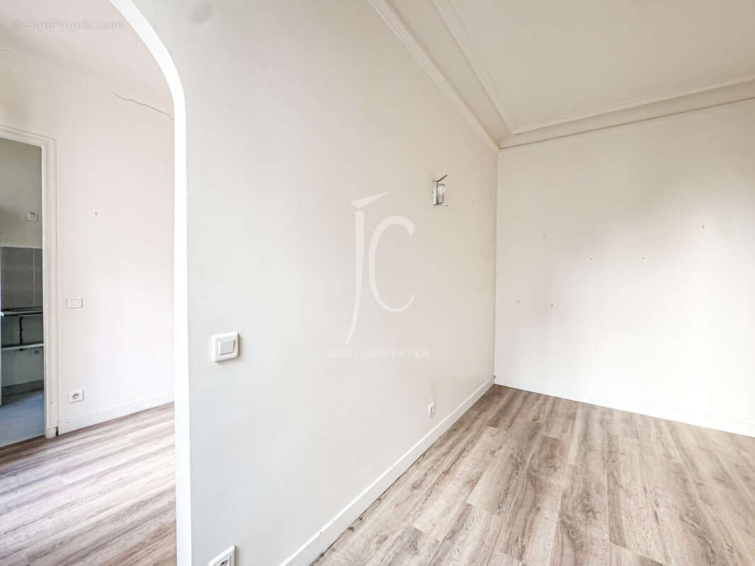 Appartement à PARIS-11E