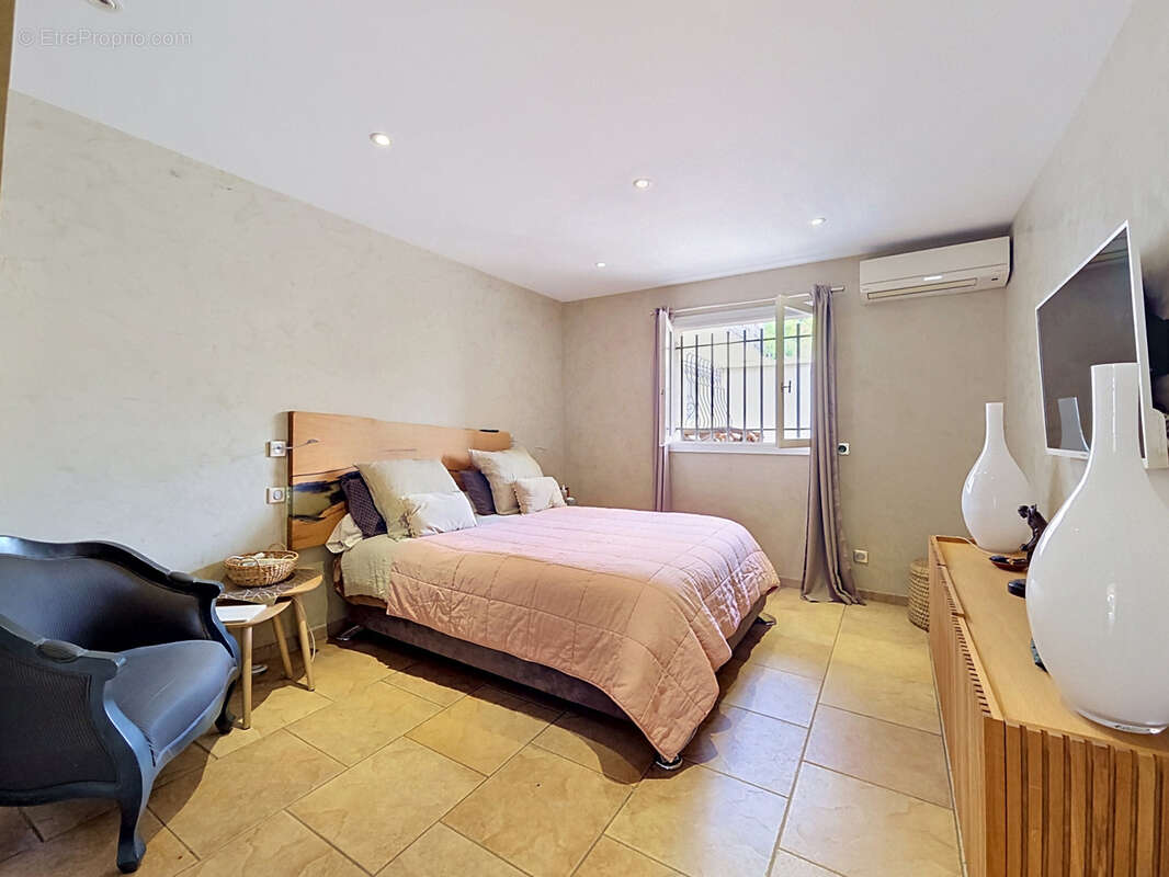 Appartement à VENCE