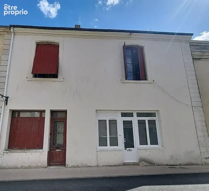 Ensemble immobilier  composé d'une maison à rénover et d'un apt loué avec cour - photo 5