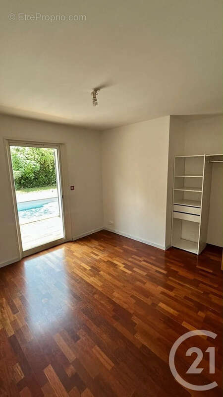 Maison 211 m² à Auzeville-Tolosane  - photo 9