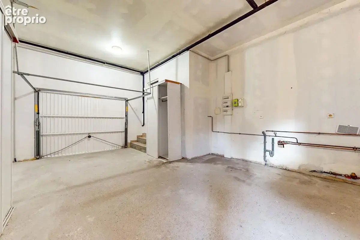 SAINT-SAVIN – Maison de caractère de 147 m² avec grand terrain et dépendance - photo 13