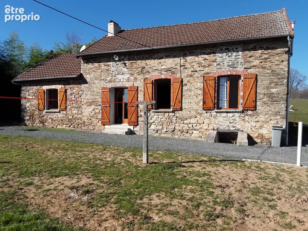 Maison à SAINT-YRIEIX-LA-PERCHE