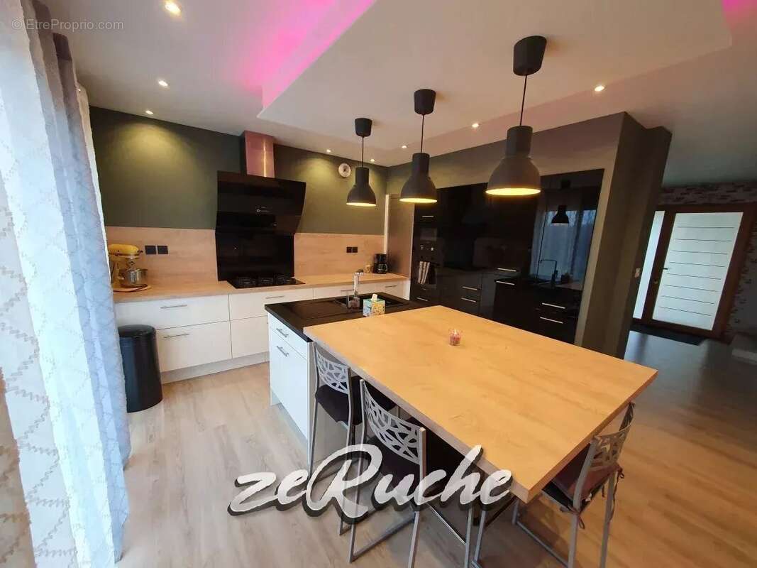 Maison à LE BENY-BOCAGE