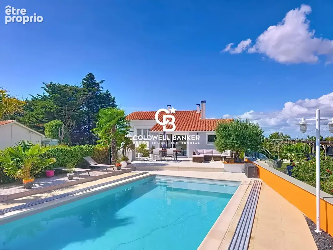 Villa tout confort entièrement rénovée avec piscine et SPA - photo 2