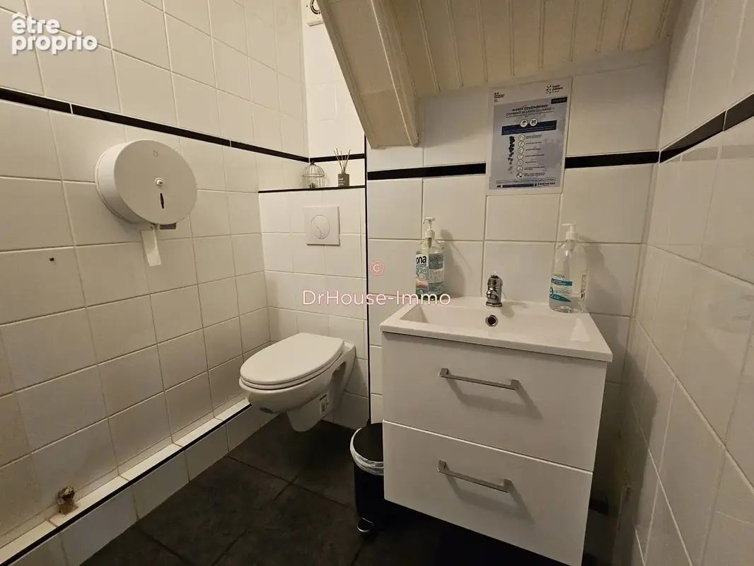 Commerce 165 m² à vendre à Saint-Savin (86310) - photo 15